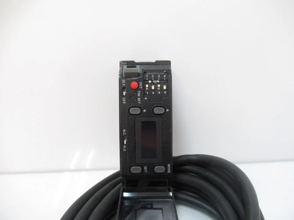 CZ-K1P CZK1P - Keyence  SENSOR Amplifier Unit, Main Unit, PNP - Image 4 of 4