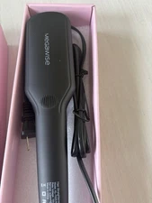 MEGAWISE Ionic Pro Ceramic Hair Straightener Brush Fast Heat Dual Volt NEWSEALED