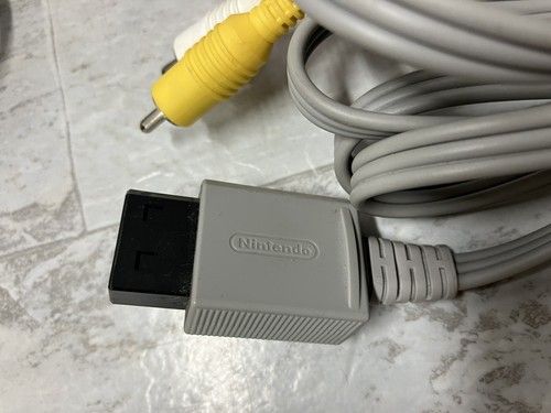 Genuine Official Nintendo Wii Power Cord AC Adapter + AV Cables RVL-002 RVL-009 - Picture 3 of 5