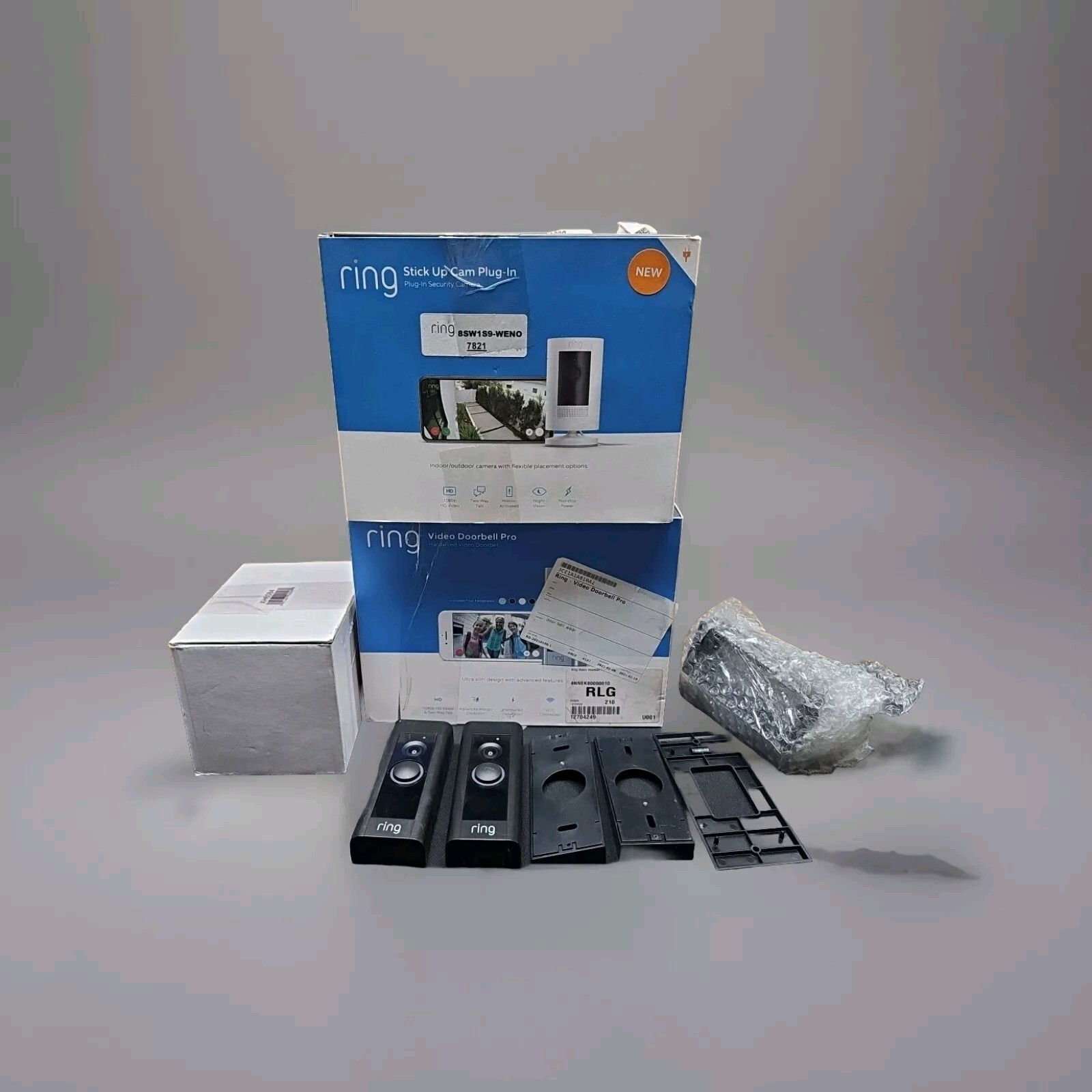 Ring Doorbell 3 Doorbell Cameras  And One Stickup Camera Sold AS-IS For Parts-image