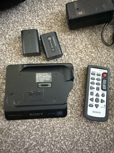 Sony Handycam HDR-SR5E Handheld High Definition Camcorder and accessories - Picture 6 of 15