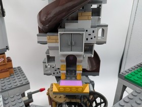 LEGO Angry Birds King Pigs Castle(75826)& Piggy Plane Attack(75822) 98% Complete