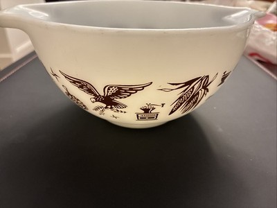 Pyrex 441 Casserole Dish