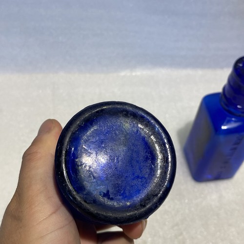 Antique John Wyeth & Bro Cobalt Blue Dose Glass Bottle w/Cap NO DATE & EXTRA - Picture 13 of 19