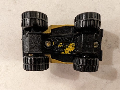 Vintage 1993-1995 Matchbox Jeep 4x4 MISSING CANOPY tan brown camo 1:59 MB95 - Picture 9 of 9