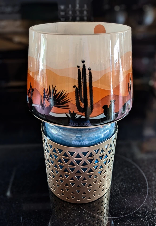 Yankee Candle Desert Sun Glass Sombrilla Bañada por el Sol Arena Dunas Rojos y Naranja  Foto 2 de 4