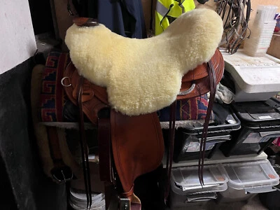 Lammfell Sattelauflage für Westernsattel Universalgröße70x70cm,Gerberei Oechslen - Bild 1 von 4