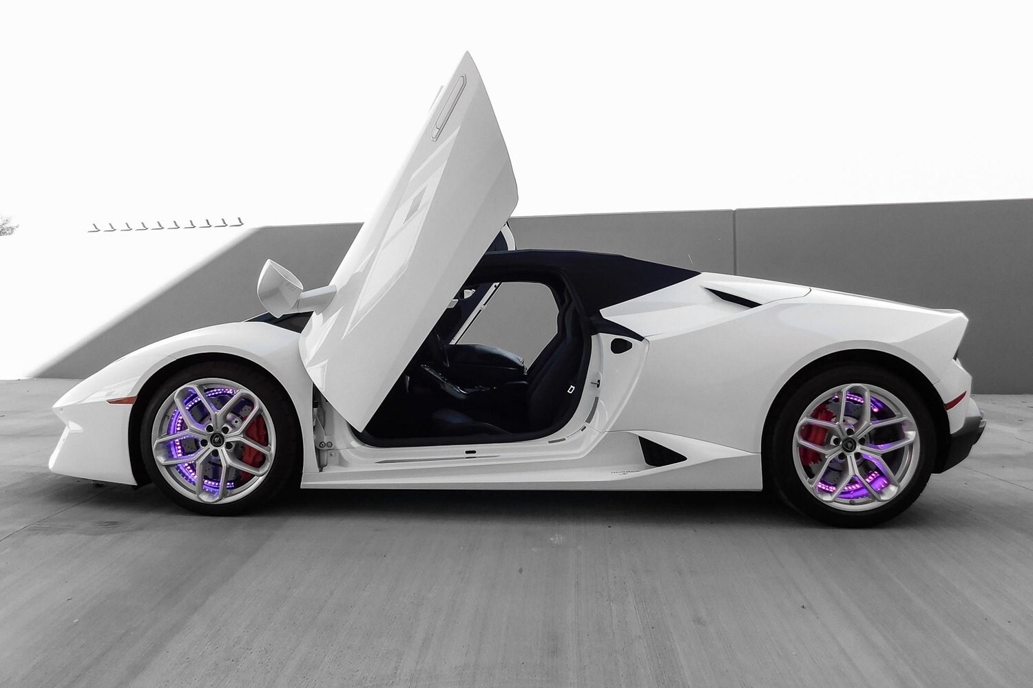 Vertical Doors Inc. Lamborghini Huracan 2014 - 2022 Vertical Door Kit