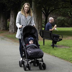 poussette avec couvre jambe