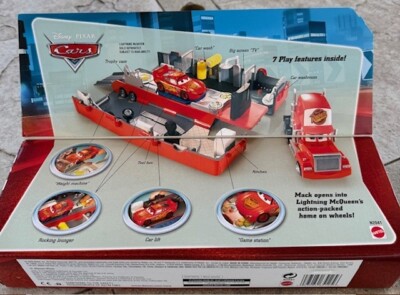 2009 Disney Pixar Cars Mack Truck Playset Toys r us + 3 Look Eyes