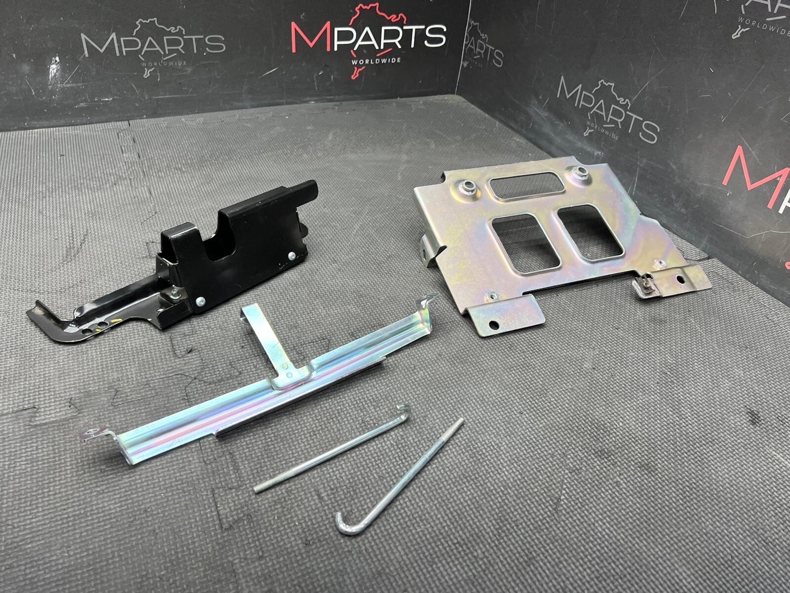 15-20 Ferrari 488 Gtb Spider Battery Holder Brackets 82514100 85551300