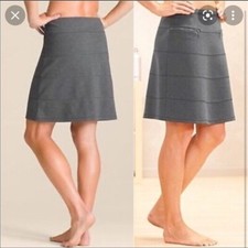 Athleta XXS strata knee length skirt