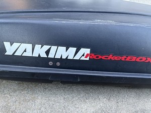 yakima space booster cargo box Cargo-box Installation ! Engineered with internal lid stiffeners to ensure long Yakima RocketBox Pro Cargo Box