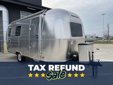 2026 Airstream World Traveler 22RB