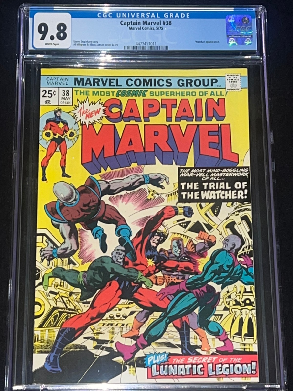 Captain Marvel #38 - CGC 9.8 - Watcher Appearance - 1975