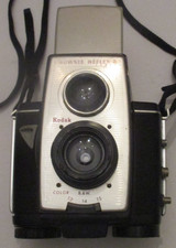 VINTAGE 1940's KODAK BROWNIE REFLEX 20 CAMERA