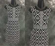 BEAUTIFUL St John collection knit black white dress size 6