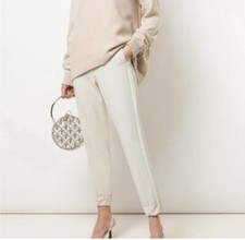Alice + Olivia Pants XS Beige Pull On Ankle Tapered Dress Pants Side Stripe NWT