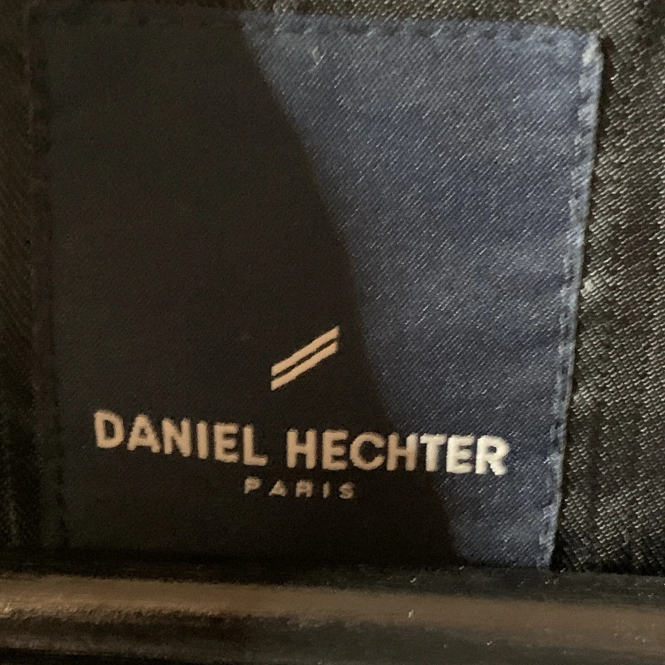 Vtg Daniel Hechter 42R Black Dark Gray Tweed Men’s Blazer Sport Coat 29” length - Image 2 of 4