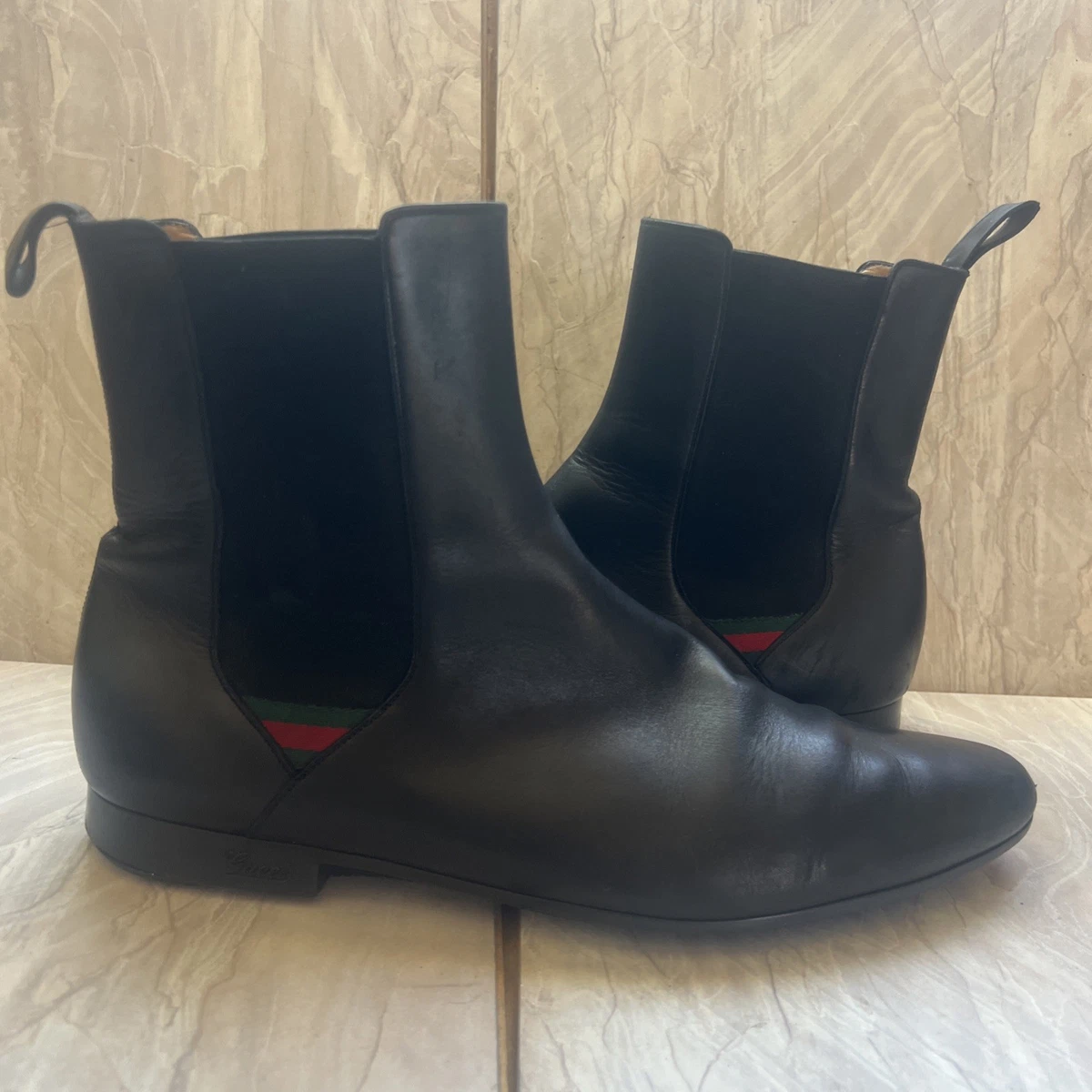 Gucci men’s leather Chelsea boots size 7, fit eight US maiden in Italy. Black. Gucci Monogram Chelsea Boots | Men main image 3