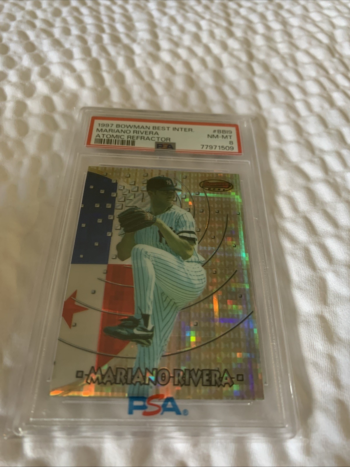 1997 Bowmans Best International Atomic Refractor Mariano Rivera PSA 8 view 3