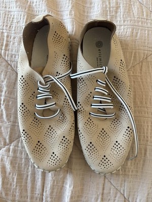 Eric Michael  Beige Suede Zoya espadrille sneakers Size 39 US size 8 