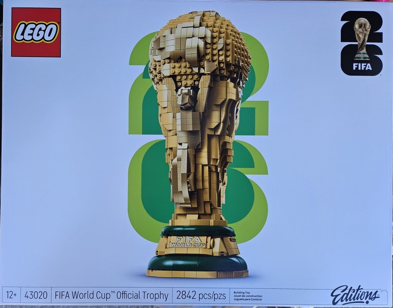 LEGO Editions FIFA World Cup Official Trophy Building Set 43020 IN HAND NEW