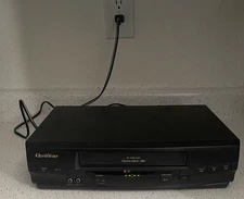 VINTAGE QUASAR VHQ-40M 4 Head Omnivision VHS VCR No Remote - TESTED WORKING