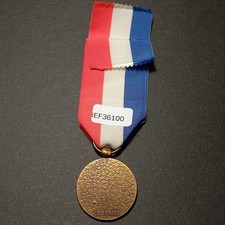 Lot de 3 médailles en bronze militaire le souvenir français