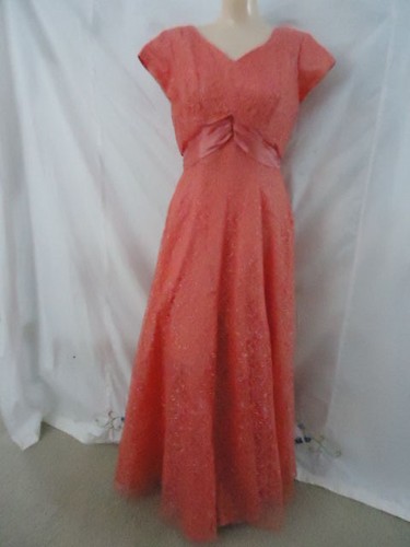 GORGEOUS Salmon PINK LACE Gown FORMAL 