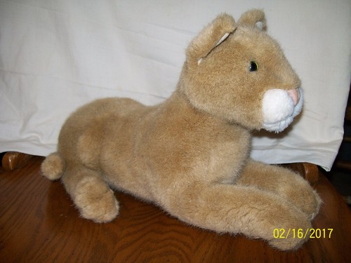 dakin stuffed lion