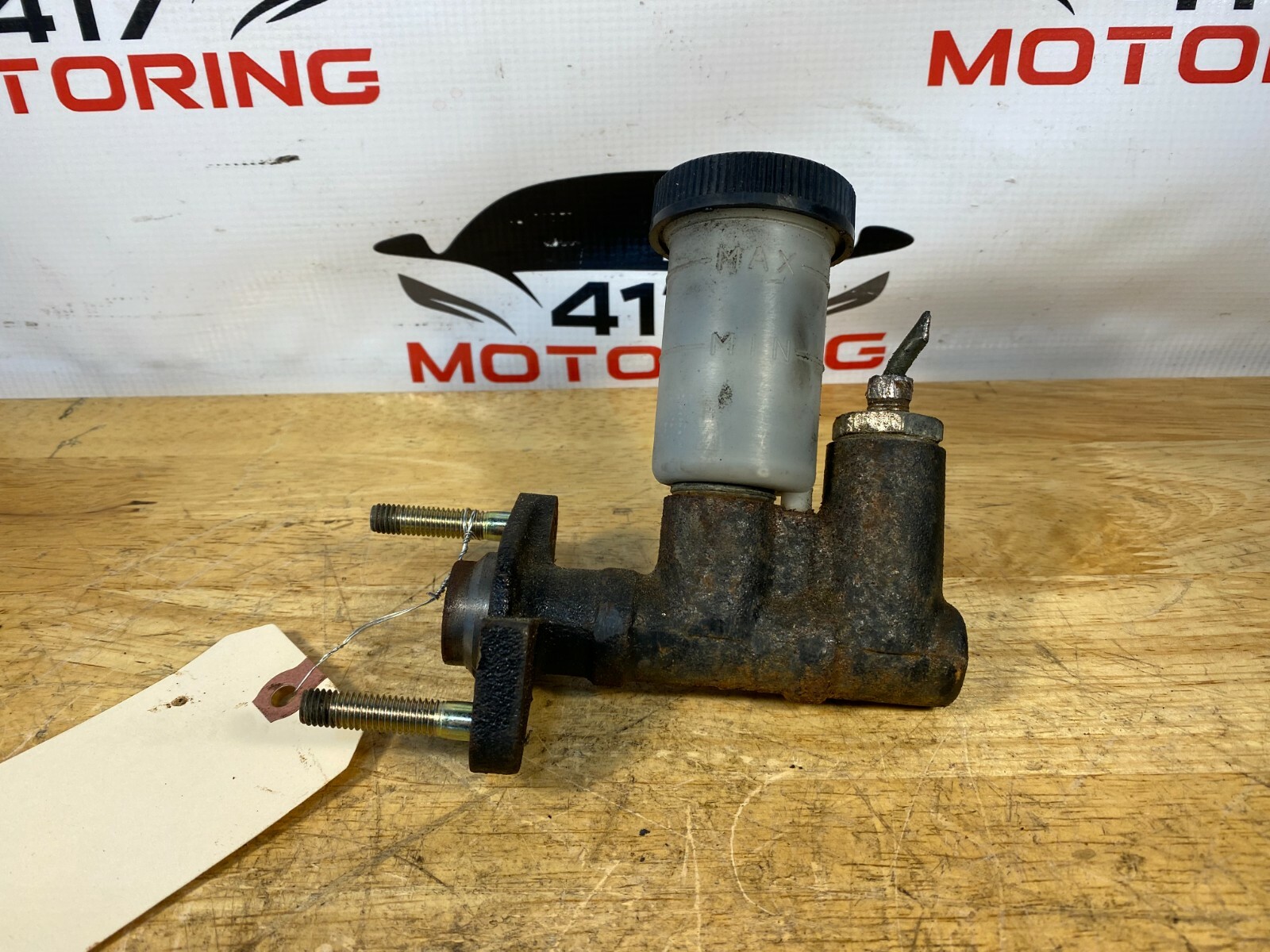 8691 Mazda RX7 FC3s M/T Manual Transmission Clutch Master Cylinder OEM