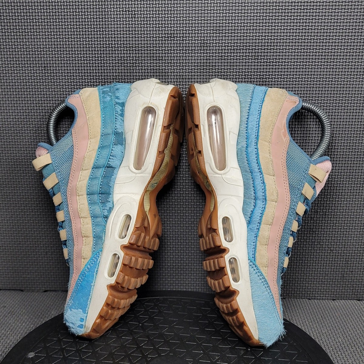 air max 95 embossed fur pony