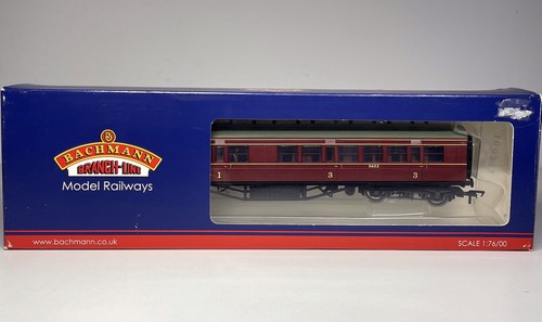 Bachmann 34-251C LMS Composite Corridor Coach 1st/3rd Crimson No.3622 - OO Gauge | Condition: Used