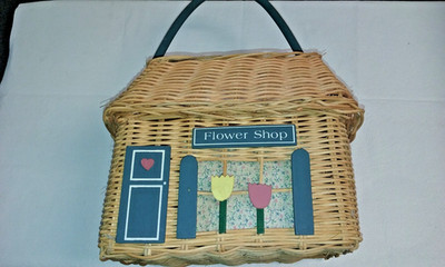 Wicker Rattan ''Flower Shop'' Store Image Basket w Handle - 17'' hi counting Handle