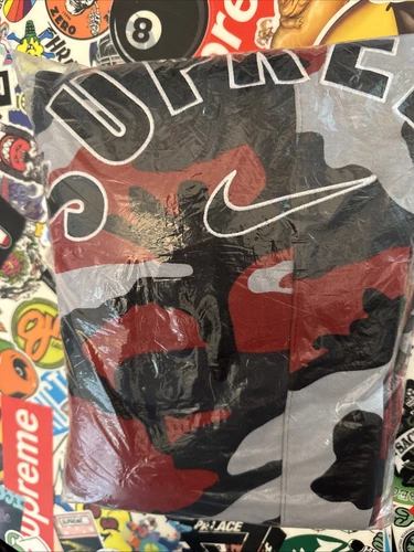 Pantalon de survêtement Supreme Nike XL rouge camouflage