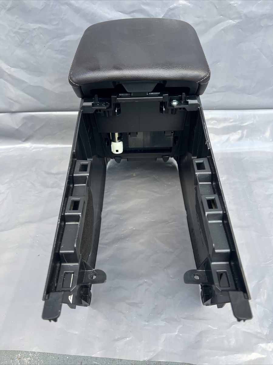 2017-18 MAZDA 3 TOURING Front Center Console Armrest w/ Storage