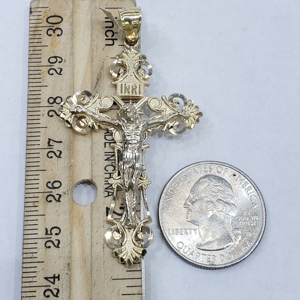 14K Gold Zweifarbiges INRI Kruzifix Religiöses Kreuz