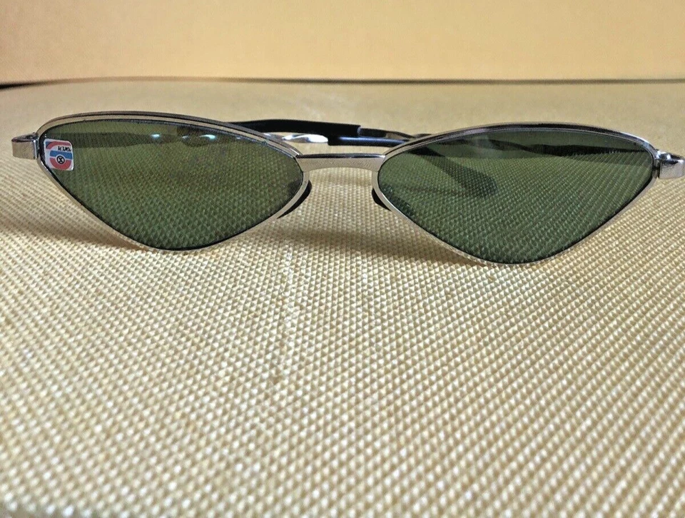GAFAS DE SOL VINTAGE CRISTAL REAL AÑOS 80 URSS Foto 3 de 4