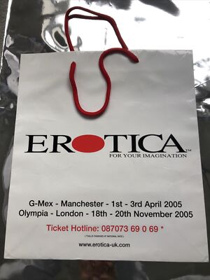 Geschenktüte Erotik Papier Olympia London & GMex Manchester 2005 - selten & Sammlerstück