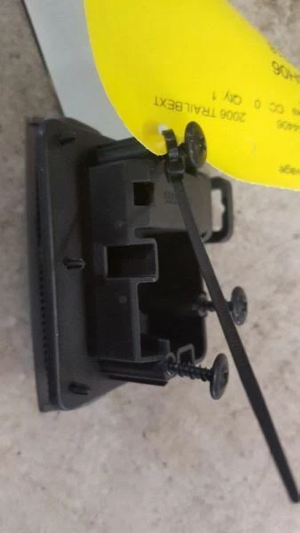 06 07 08 09 Chevrolet Trail Blazer Guantera Bloqueo Desbloqueo Manija Palanca Gris Foto 2 de 4