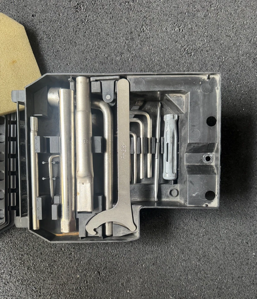 Caja de herramientas BMW R 1150 GS - Imagen 2 de 4