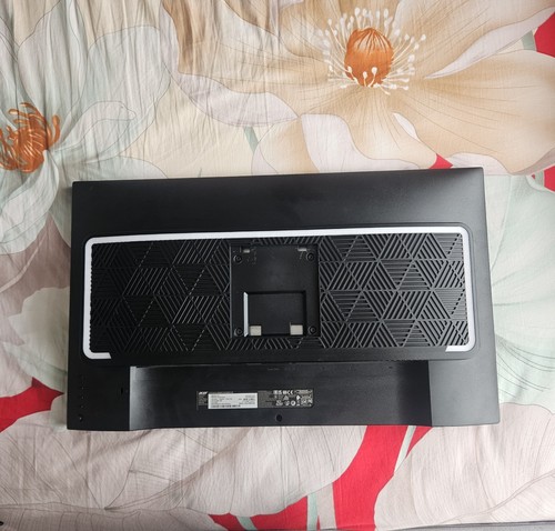 Acer Predator XB273U NV 27", Algunos arañazos en la pantalla - Imagen 7 de 10