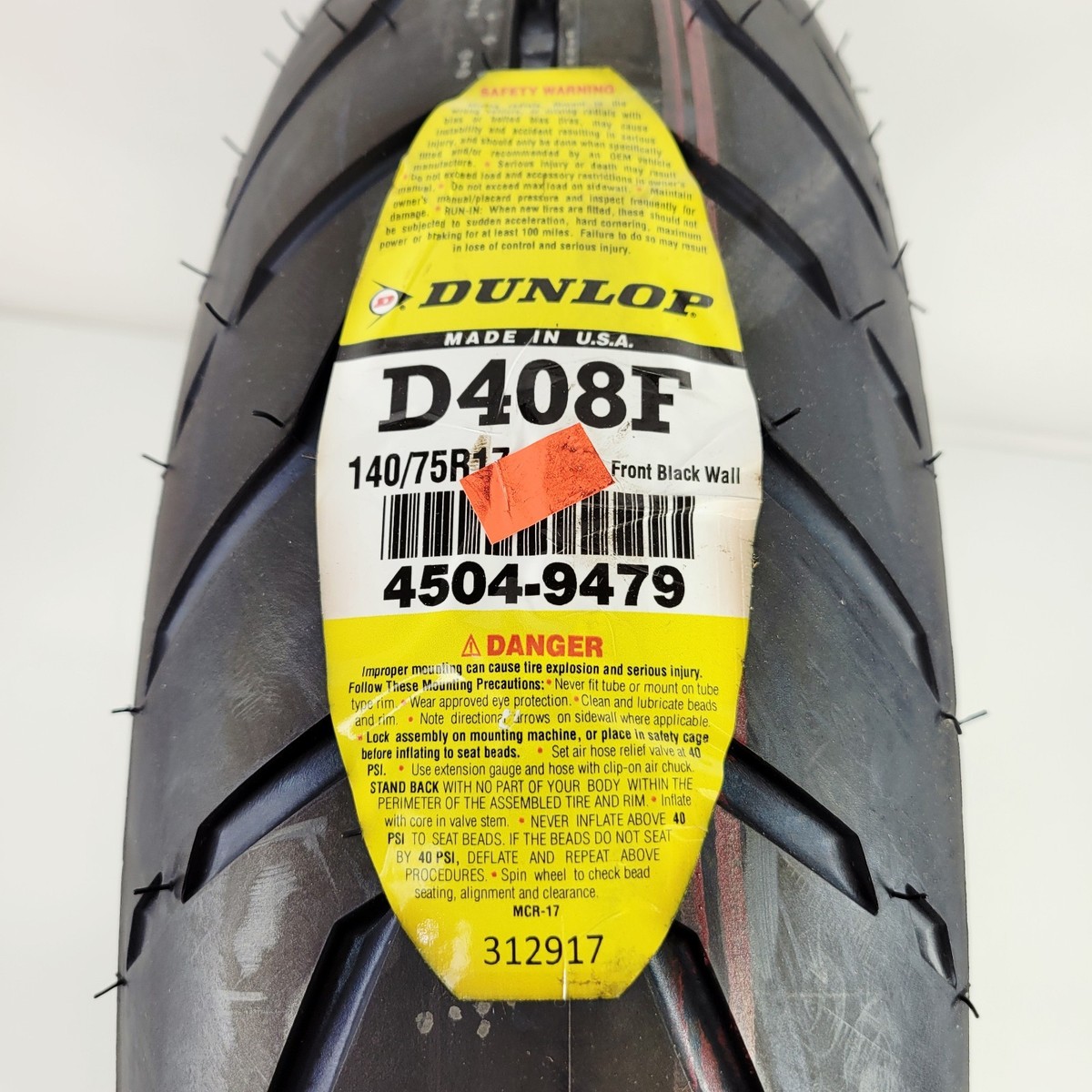 Genuine Harley-Davidson OEM Dunlop D408F Front Tire 140/75R17