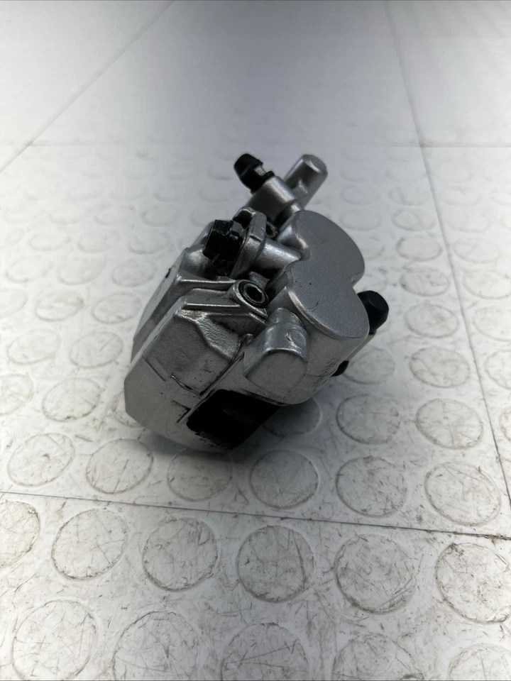 川崎忍者 250R 前刹车卡钳 EX250 带垫 原始设备制造商 2004 - 2012 年 原始设备制造商 — 第 3/4 张图片