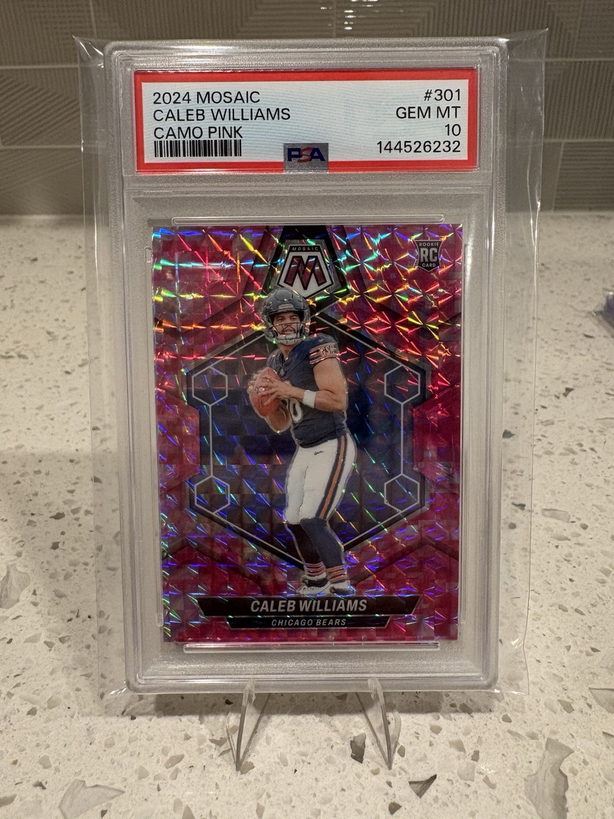 2024 Panini Mosaic Caleb Williams Camo Pink Mosaic Prizm (RC) PSA 10 view 1