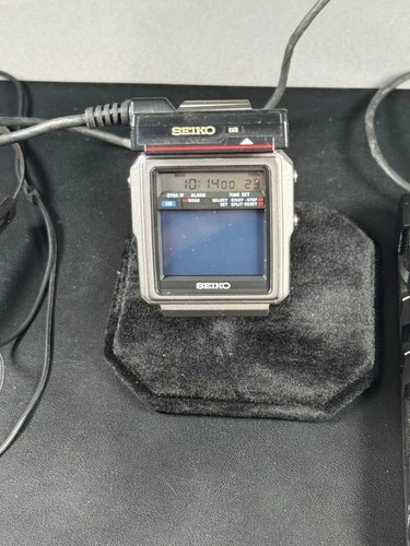 Vintage SEIKO "TV Watch" 1982 'James Bond' Rare 'Octopussy' LED Men's Watch !!