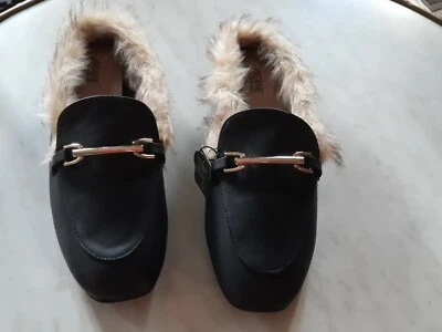 Chaussure , Chaussons d'intérieur mocassins fourré, P 37 LIVRAISON GRATUITE - Photo 1/4