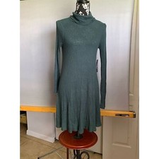 Lulu's Women's M Green Ribbed Mock Neck Backless Swing Dress Short