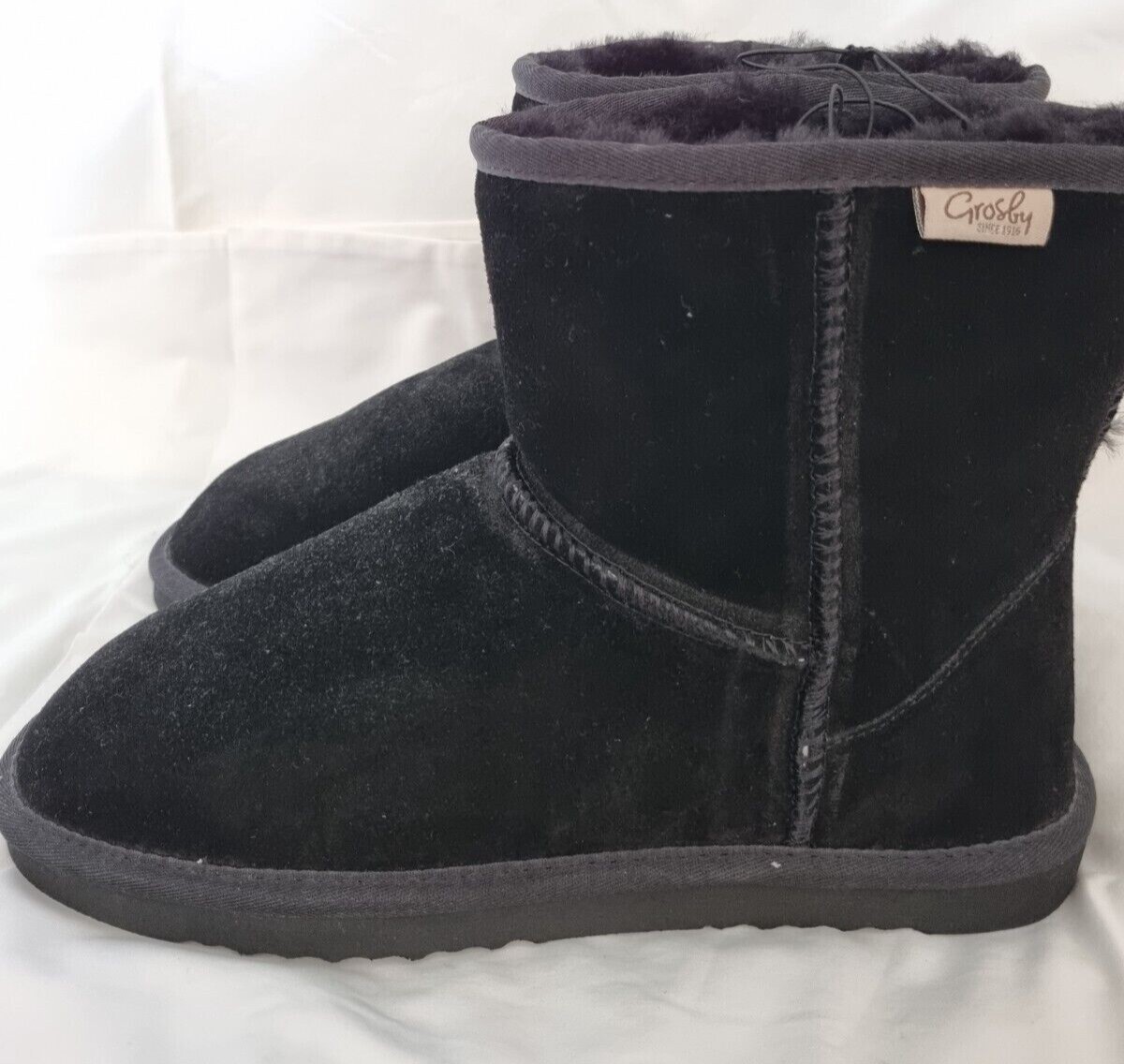 Brand New Grosby Mens Black Genuine Sheepskin and Leather Ugg Boot